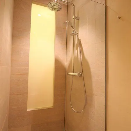 Affittacamere Vidre - Plaza Real 2*
