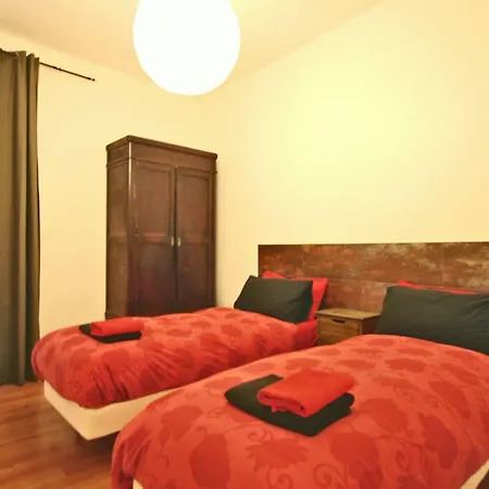 Guest house Vidre - Plaza Real 2*