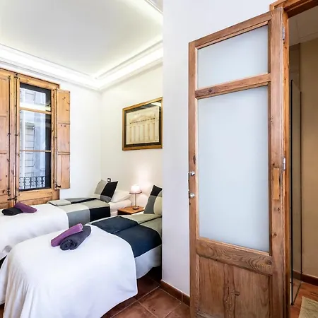 Vidre - Plaza Real Guest house 2*